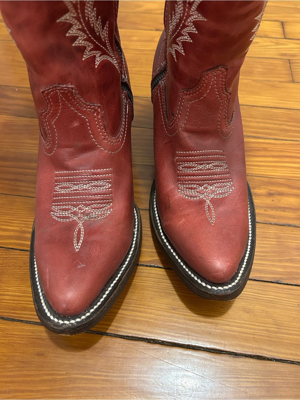 Corral NWOT Women's Red Embroidered Western Heeled Boots - Picture 8 of 10